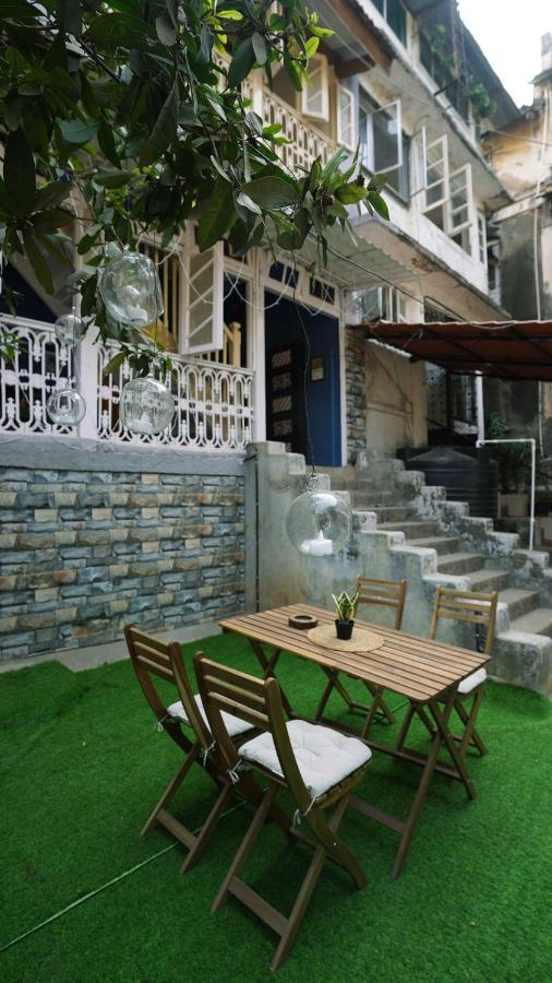 Gosolo Stays Bandra Hostel Mumbai Bagian luar foto